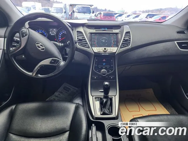 Hyundai AVANTE 2015 — фото 7