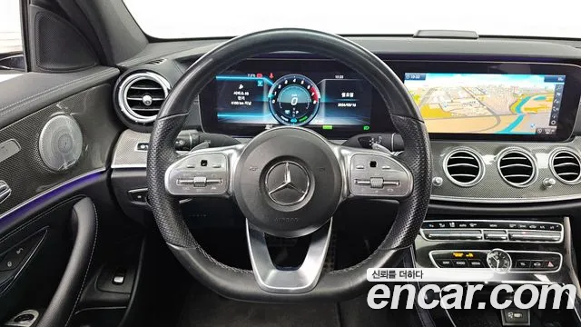 Mercedes-Benz E-Class 2019 — фото 13