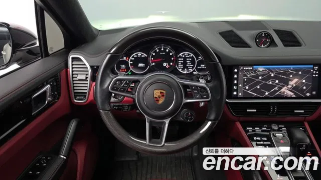 Porsche Cayenne 2023 — фото 13