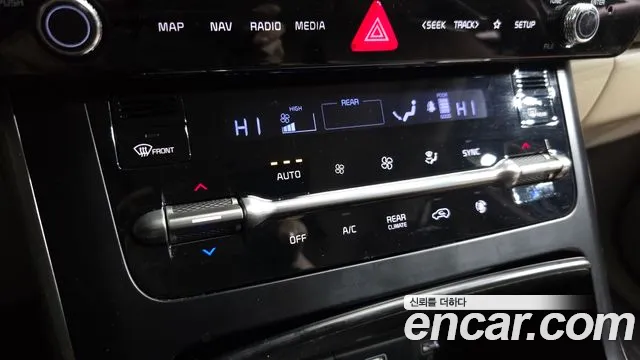 Kia Canival 2021 — фото 17