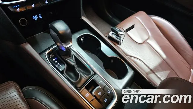 Hyundai Santafe 2020 — фото 9