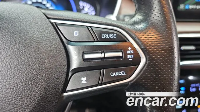 Hyundai Santafe 2020 — фото 20