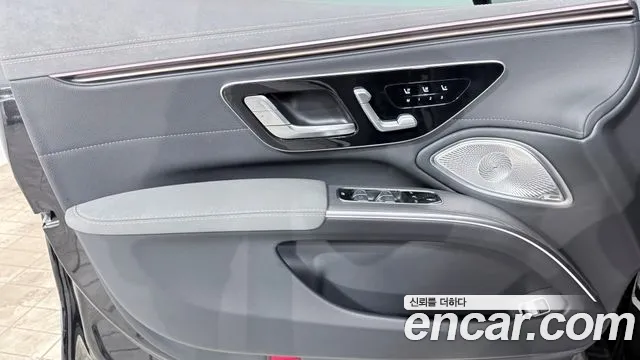 Mercedes-Benz EQS 2023 — фото 15