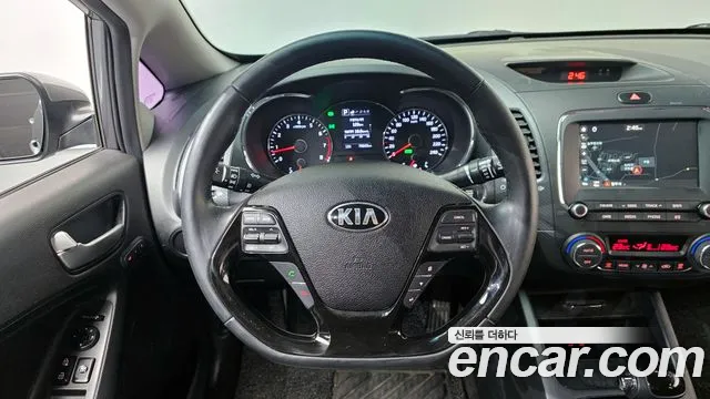Kia K3 2016 — фото 13