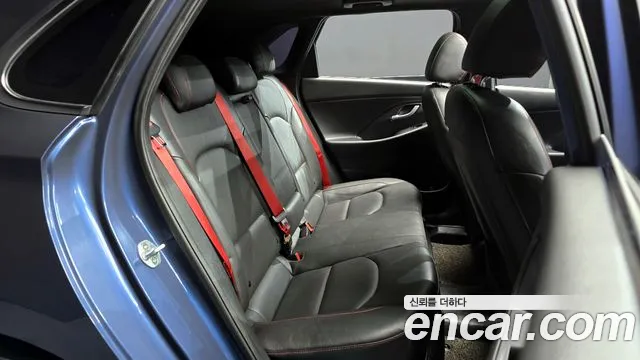 Hyundai i30 2018 — фото 12