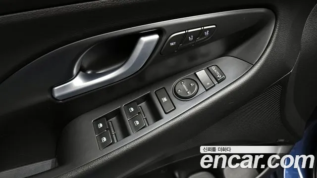 Hyundai i30 2018 — фото 17