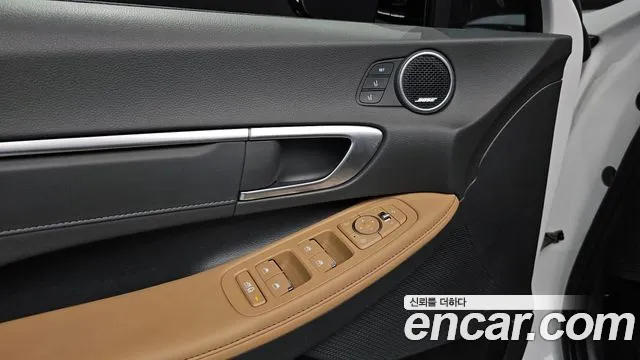 Hyundai Sonata 2020 — фото 18