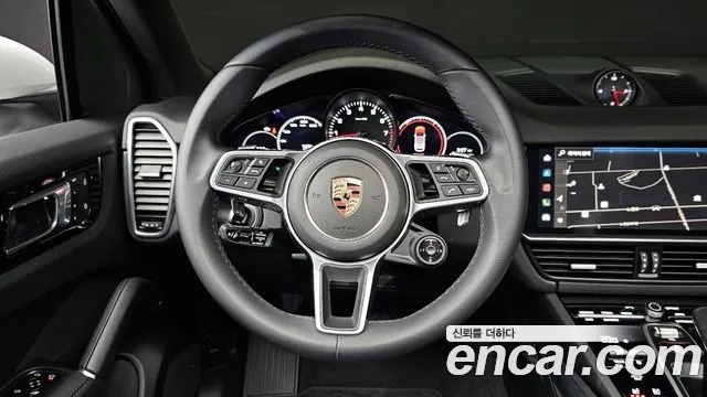 Porsche Cayenne 2023 — фото 13