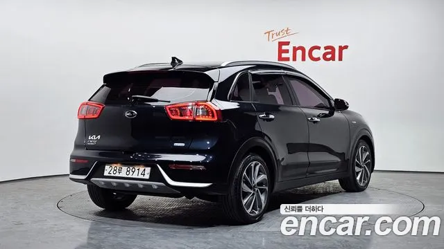 Kia Niro 2017 — фото 2