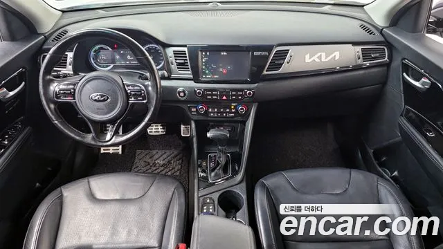 Kia Niro 2017 — фото 7