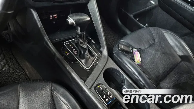 Kia Niro 2017 — фото 9