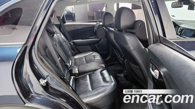 Kia Niro 2017 — фото 12
