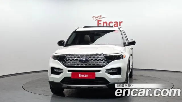 Ford Explorer 2020 — фото 3