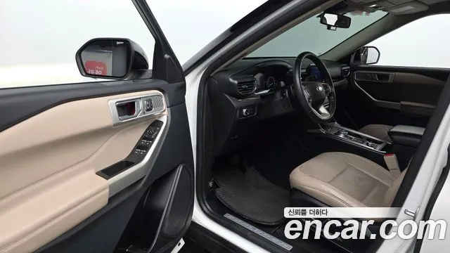 Ford Explorer 2020 — фото 11