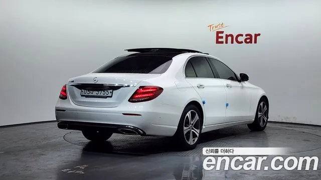 Mercedes-Benz E-Class 2019 — фото 2