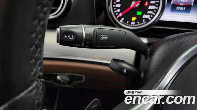 Mercedes-Benz E-Class 2019 — фото 17