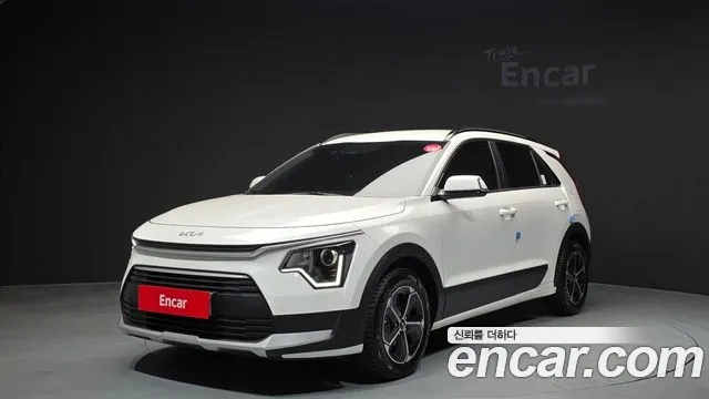 Kia Niro 2022 — фото 1