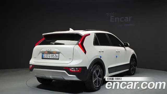 Kia Niro 2022 — фото 2