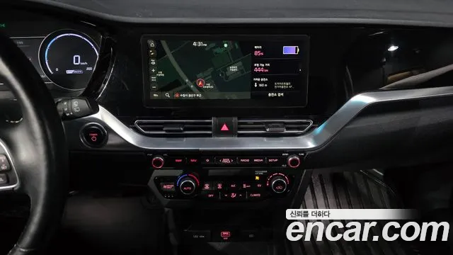 Kia Niro 2022 — фото 14
