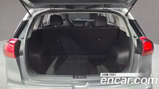 Kia Niro 2022 — фото 20