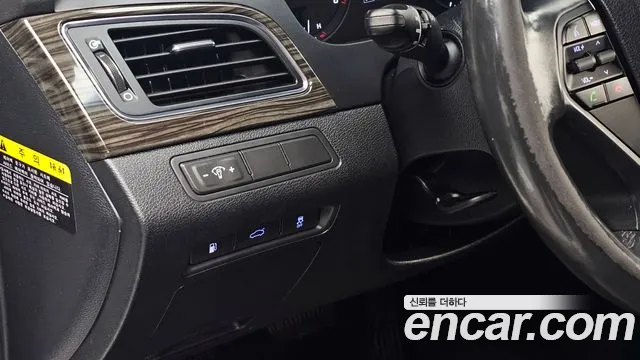 Hyundai Sonata 2015 — фото 17