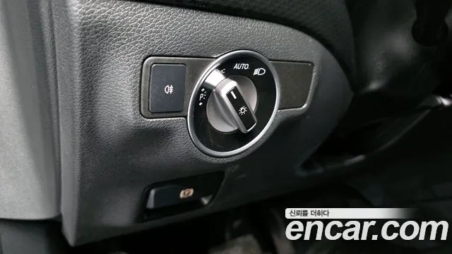 Mercedes-Benz A-Class 2018 — фото 18