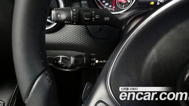 Mercedes-Benz A-Class 2018 — фото 19