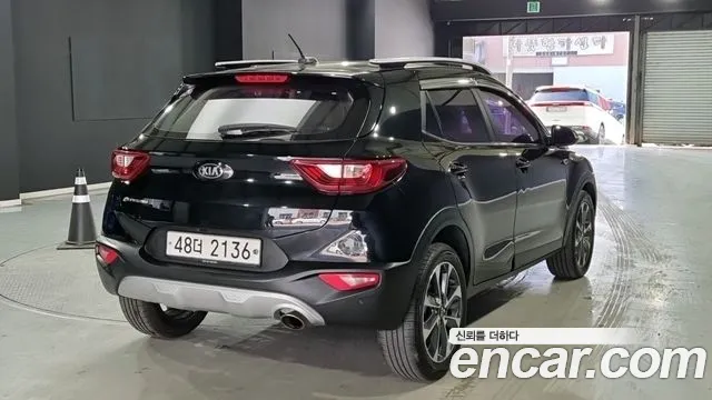 Kia Stonic 2018 — фото 2
