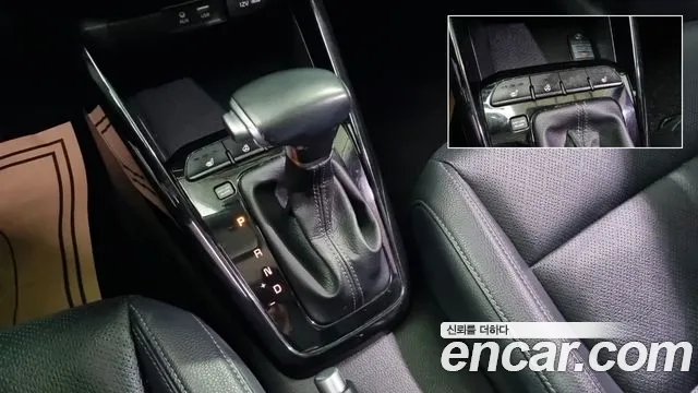 Kia Stonic 2018 — фото 12