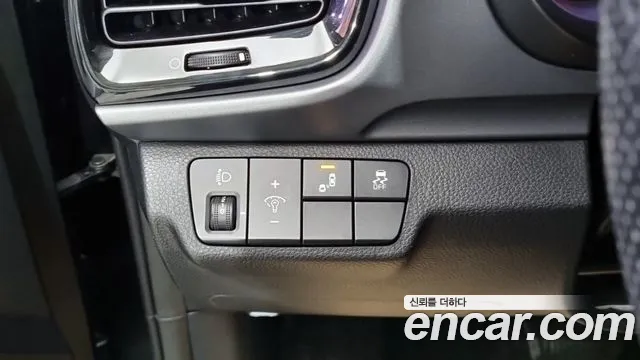 Kia Stonic 2018 — фото 13