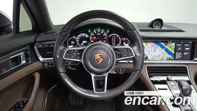 Porsche Panamera 2020 — фото 13