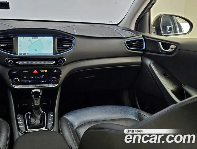 Hyundai Ioniq 2019 — фото 13
