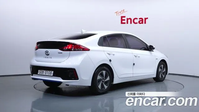 Hyundai Ioniq 2016 — фото 2