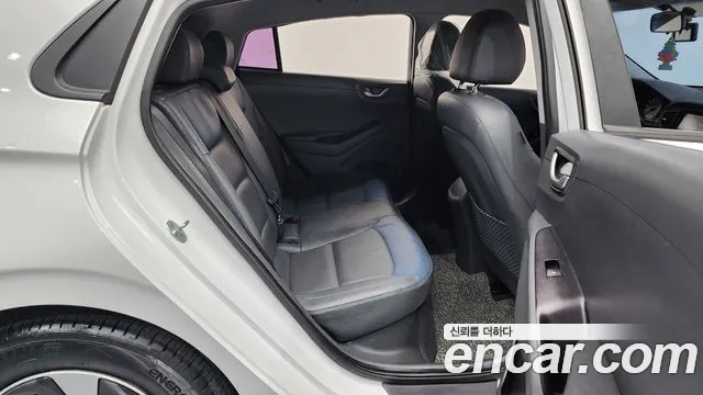 Hyundai Ioniq 2016 — фото 12