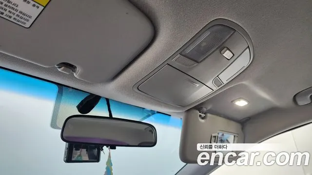Hyundai Ioniq 2016 — фото 17