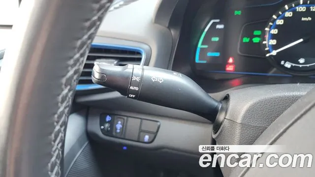 Hyundai Ioniq 2016 — фото 18