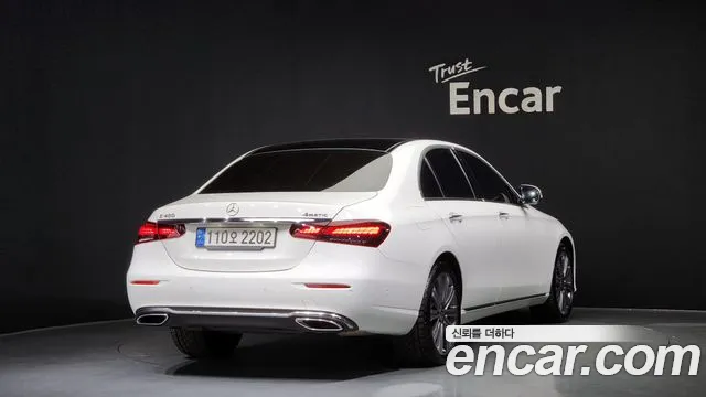 Mercedes-Benz E-Class 2022 — фото 2