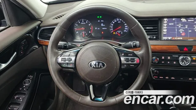 Kia K7 2016 — фото 14