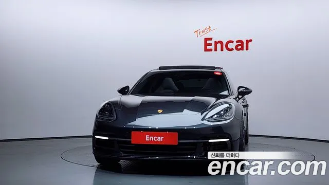 Porsche Panamera 2018 — фото 3