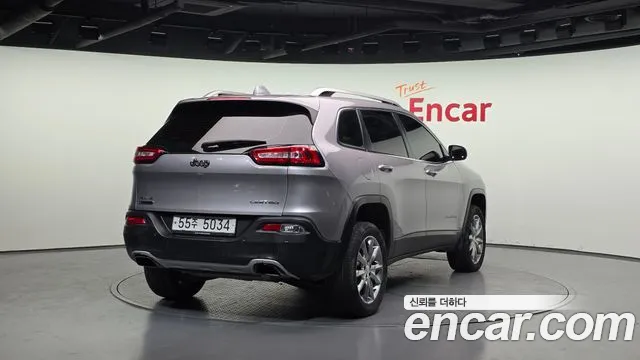 Jeep Cherokee 2018 — фото 2
