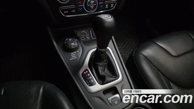 Jeep Cherokee 2018 — фото 9