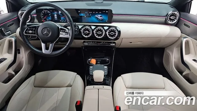 Mercedes-Benz A-Class 2021 — фото 7
