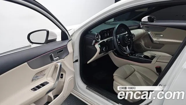 Mercedes-Benz A-Class 2021 — фото 11