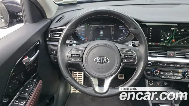 Kia Niro 2020 — фото 13