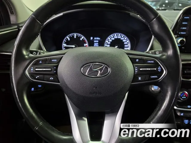 Hyundai Santafe 2019 — фото 14