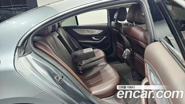 Mercedes-Benz CLS-Class 2019 — фото 11