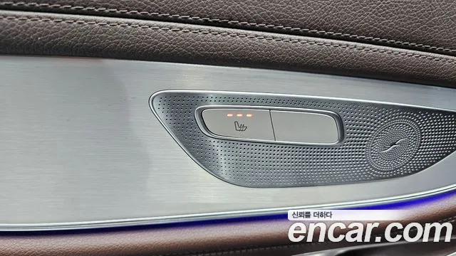 Mercedes-Benz CLS-Class 2019 — фото 19