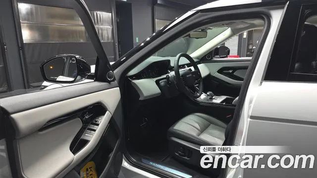 Land Rover Range Rover Evoque 2025 — фото 10