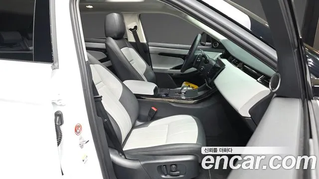 Land Rover Range Rover Evoque 2025 — фото 11