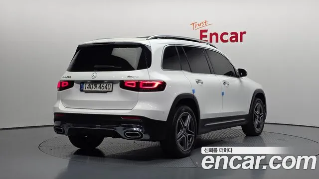 Mercedes-Benz GLB-Class 2022 — фото 2